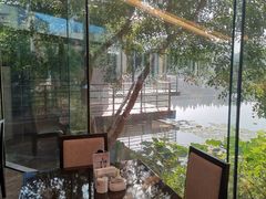 -上海怡沁园度假酒店