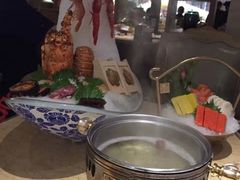 -雍和会海鲜姿造自助(湖东路店)