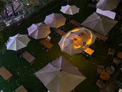 -瑞虹新天地月亮湾