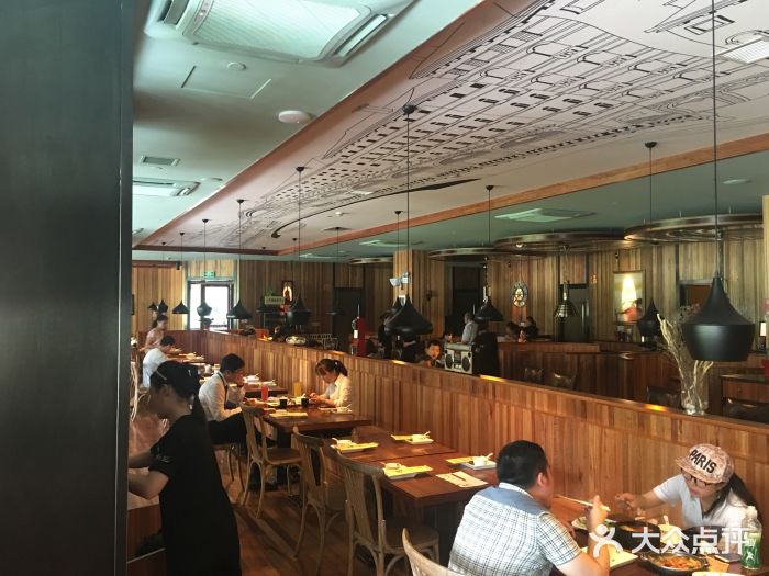 章吴记喜瑞餐厅(东东城店)大堂图片