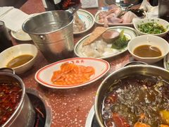 -四囍码头海鲜烧烤自助火锅(外滩南京东路悦荟广场店)