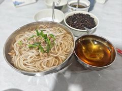 小碗瘦肉-正宗杨记普洱酸醋米线(总店)