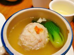 扬州蟹粉狮子头-翡翠江南(国贸商城店)