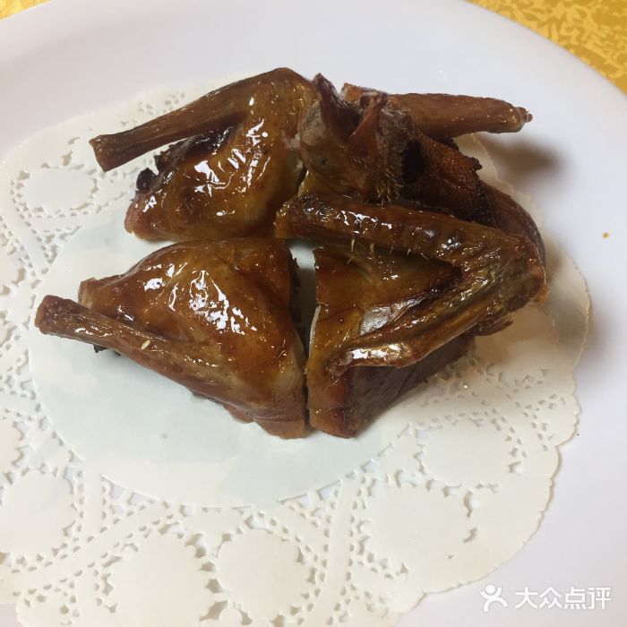 鸽王世家(东华东路店)红烧乳鸽图片