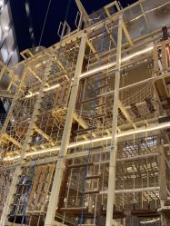 -PIPIKINGDOM皮皮王国欢乐号(欢乐海岸购物中心店)