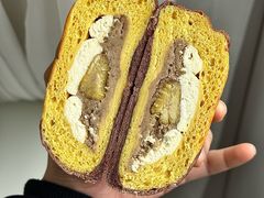 -小蜜蜂·Bakery&Coffee(翰子花园店)