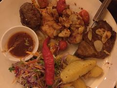 烤肉拼盘-Lanterns Vietnamese Restaurant