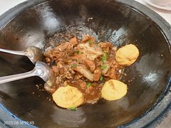 贴饼子-王老六铁锅炖鱼(长春路店)
