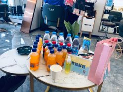 -V8潮牌·接发烫染连锁