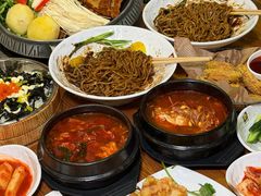 -喇喇排骨火锅·传统韩式脊骨汤(望京西园总店)