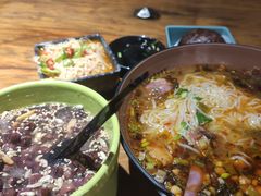 -八月美食小馆(银泰城总店)