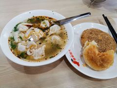 -隆盛园火勺馄饨面(省医院店)