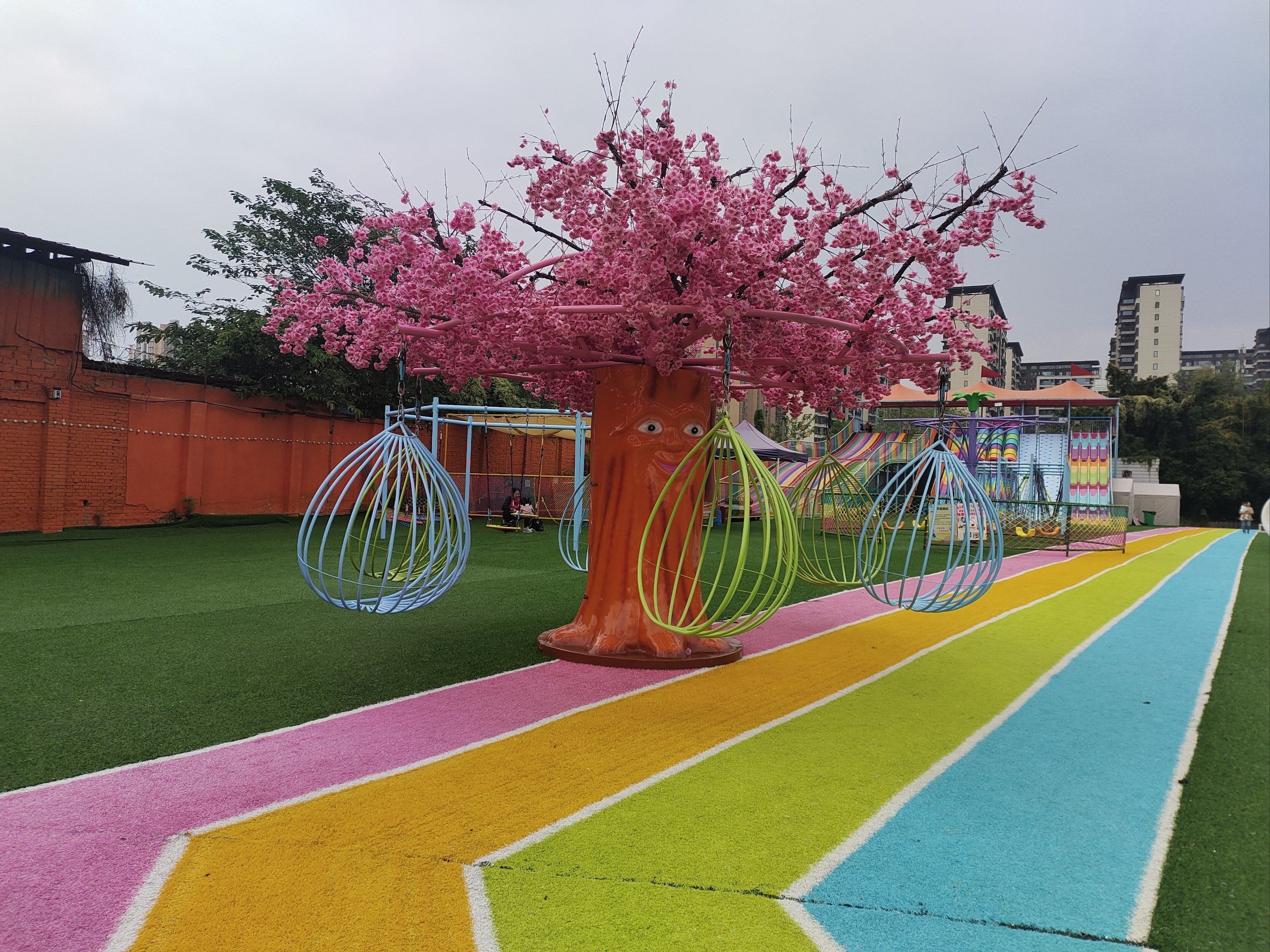 彩虹天地～童趣无限