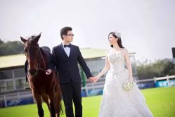 点击看大图 -太郎花子婚纱摄影艺术中心