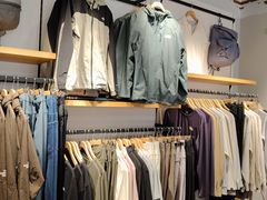 -斯普瑞斯奥特莱斯