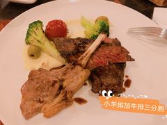 -WOLFGANG PUCK KITCHEN & BAR(迪士尼小镇店)