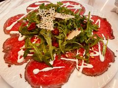 威尼斯风味生牛肉薄片配芝麻菜-IL TEATRO 精品意大利餐厅