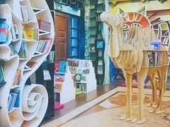 -钟书阁(松江泰晤士小镇店)