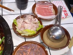-扎起市井老火锅(乐山总店)