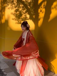 -梦回汉唐汉服旗袍体验馆(拙政园店)
