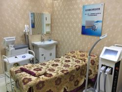 -荟草堂痘肌修护中心