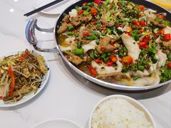 -钟记陕南菜·煎锅鱼(红专南路店)