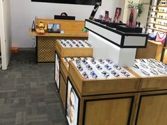 -LOGO眼镜·蔡司品牌折扣店(龙华清湖店)