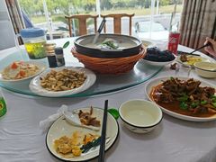 -天乐农家鱼头王(天目湖店)