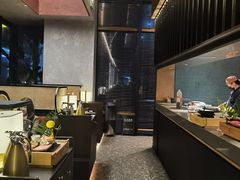 -铭牛烧肉·和牛海鲜自助(高新月牙湖店)