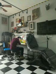 -Black Tattoo Studio