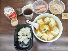 蟹粉虾仁馄饨-蟹上黄·蟹黄面·江南糖水(人民广场店)
