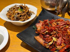 -隔壁老王·家常云南菜(花巷店)