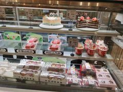 -焙丽拾光(麦凯乐直营店)