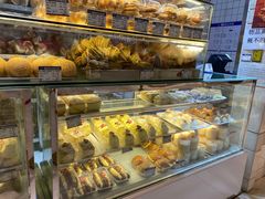 -白玉兰食品甜凤店(合生汇店)