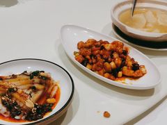 -渝信川菜 · 川味家常菜(财富购物中心店)