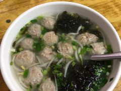 牛筋丸汤-老彬专工蚝烙糕粿