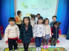 -月星环球港赢在起点早教中心·亲子托班早教体验课儿童兴趣班逻辑思维专注力幼小衔接(普陀中心)