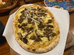 烤牛肉披萨-I HOLIC艾豪丽披萨(KKone店)