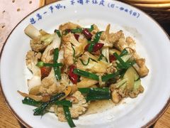 -吃饭皇帝大土家民族菜(正大广场店)