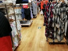 -优衣库(哈尔滨中央大街店)