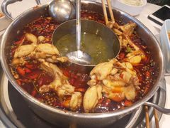 超级无敌现杀牛蛙-蛙两只美蛙鱼头火锅(恒茂店)