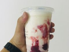 小雪荔枝瑞纳冰-瑞幸咖啡(泉州中骏世界城金街店)