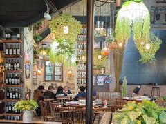 -临界音乐酒馆·小龙虾·江湖菜(华熙LIVE·鱼洞店)