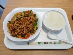 豆角焖面-关中闫记粉蒸肉(和平路店)