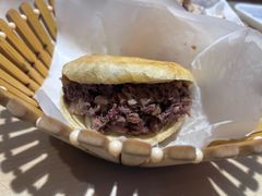 -闫家驴肉老店(华电一校店)