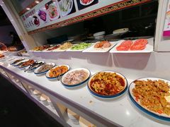自助取餐区-8080美食汇自助烤肉火锅餐厅(镇江宝龙店)