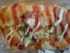 菠萝鸡包-Caidie Bakery采蝶轩(百越店)