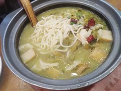 -周鱼小馆石锅酸菜鱼(活力汇店)