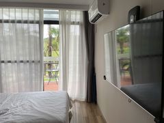 -上海怡沁园度假酒店