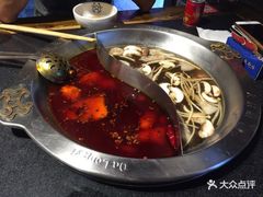 -大龙辣火锅·龙虾·烧烤(湖滨新天地店)